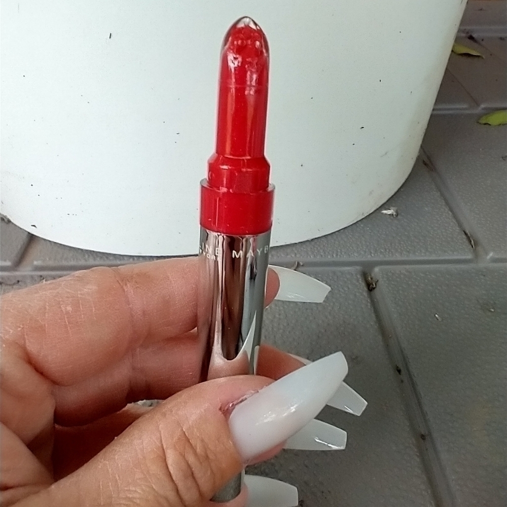 Women's Maybelline shine seduction glossy lipcolor
